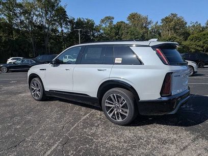 New 2027 Cadillac Vistiq Sport w/ LPO, Floor Liner Package