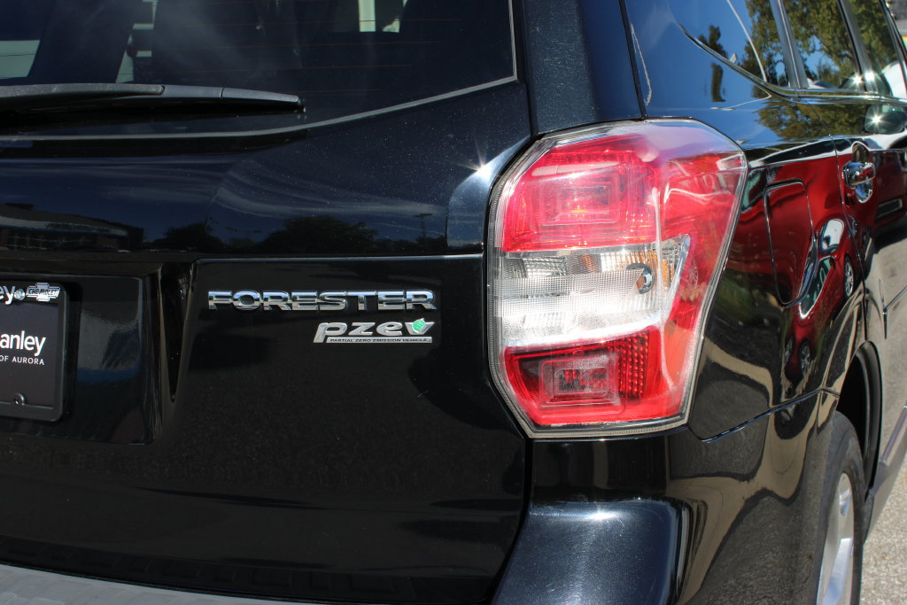 Used 2016 Subaru Forester 2.5i Touring AWD/4WD image 33