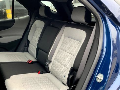 Used 2022 Chevrolet Equinox LS w/ LS Convenience Package image 21