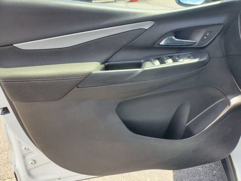 Used 2023 Chevrolet Bolt LT w/ Driver Confidence Package FWD image 7
