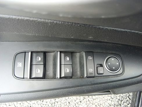 Used 2019 Kia Forte LXS FWD image 18