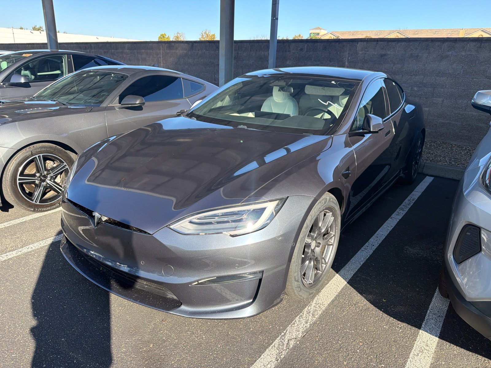 Used 2022 Tesla Model S Plaid AWD/4WD image 3