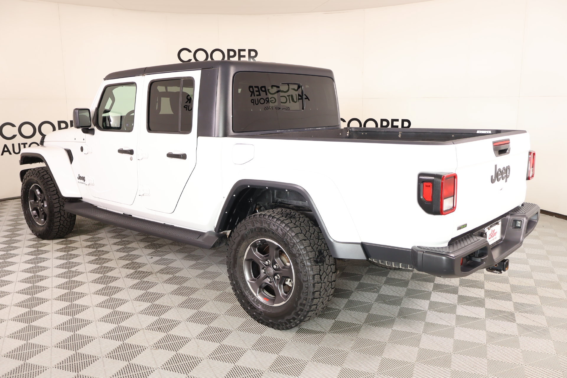 Used 2022 Jeep Gladiator Sport AWD/4WD image 21