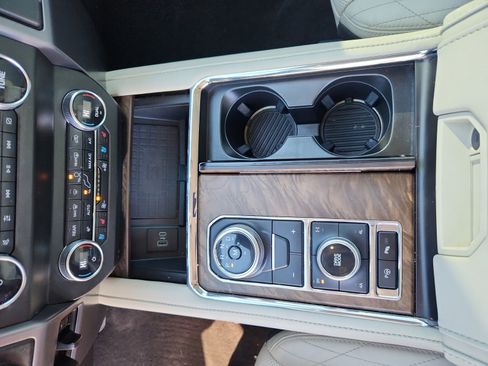 Used 2020 Ford Expedition Max Platinum image 15