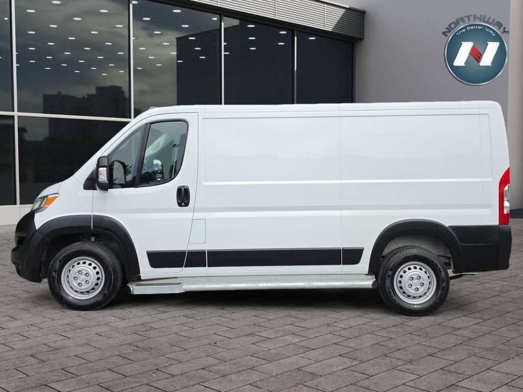 Used 2025 RAM ProMaster 2500 w/ U-Haul Equipment Group FWD image 2