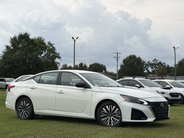 Used 2026 Nissan Altima 2.5 SV FWD image 14