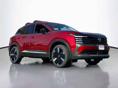 New 2026 Nissan Kicks SR w/ Cold Weather Package image 1