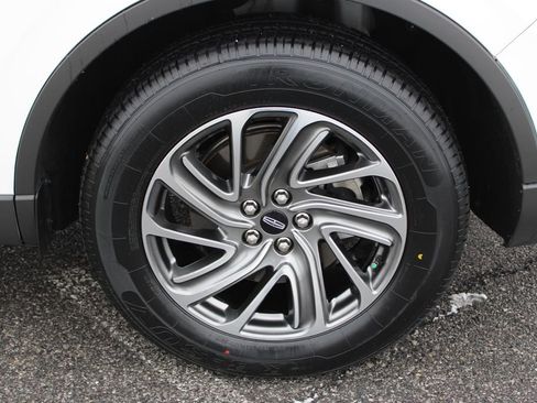 Used 2022 Lincoln Aviator AWD w/ Elements Package image 35