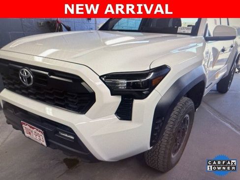 Used 2024 Toyota Tacoma TRD Off-Road image 3