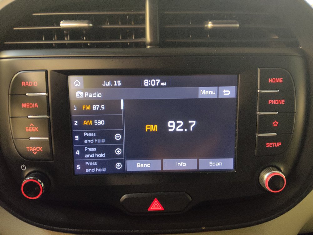 Used 2020 Kia Soul LX FWD image 25