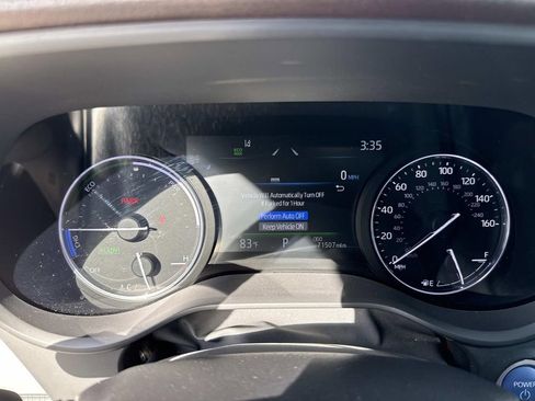 Used 2021 Toyota Sienna Platinum image 39