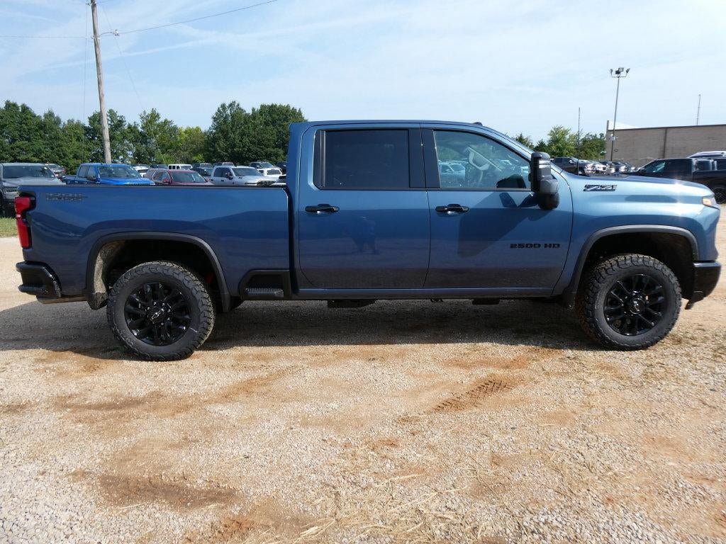 New 2026 Chevrolet Silverado 2500 LTZ w/ LTZ Plus Package AWD/4WD image 3
