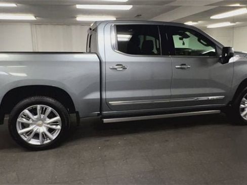 Certified 2025 Chevrolet Silverado 1500 High Country image 9