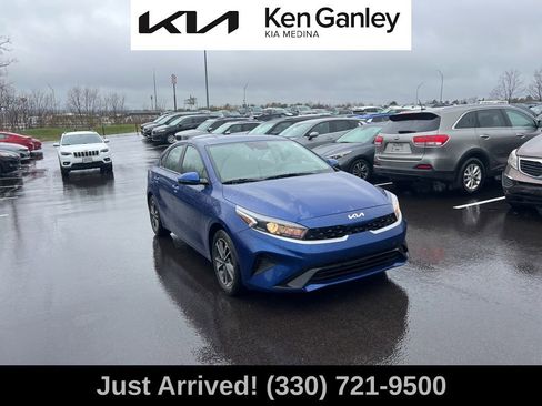 Certified 2023 Kia Forte LXS w/ LXS Technology Package image 3
