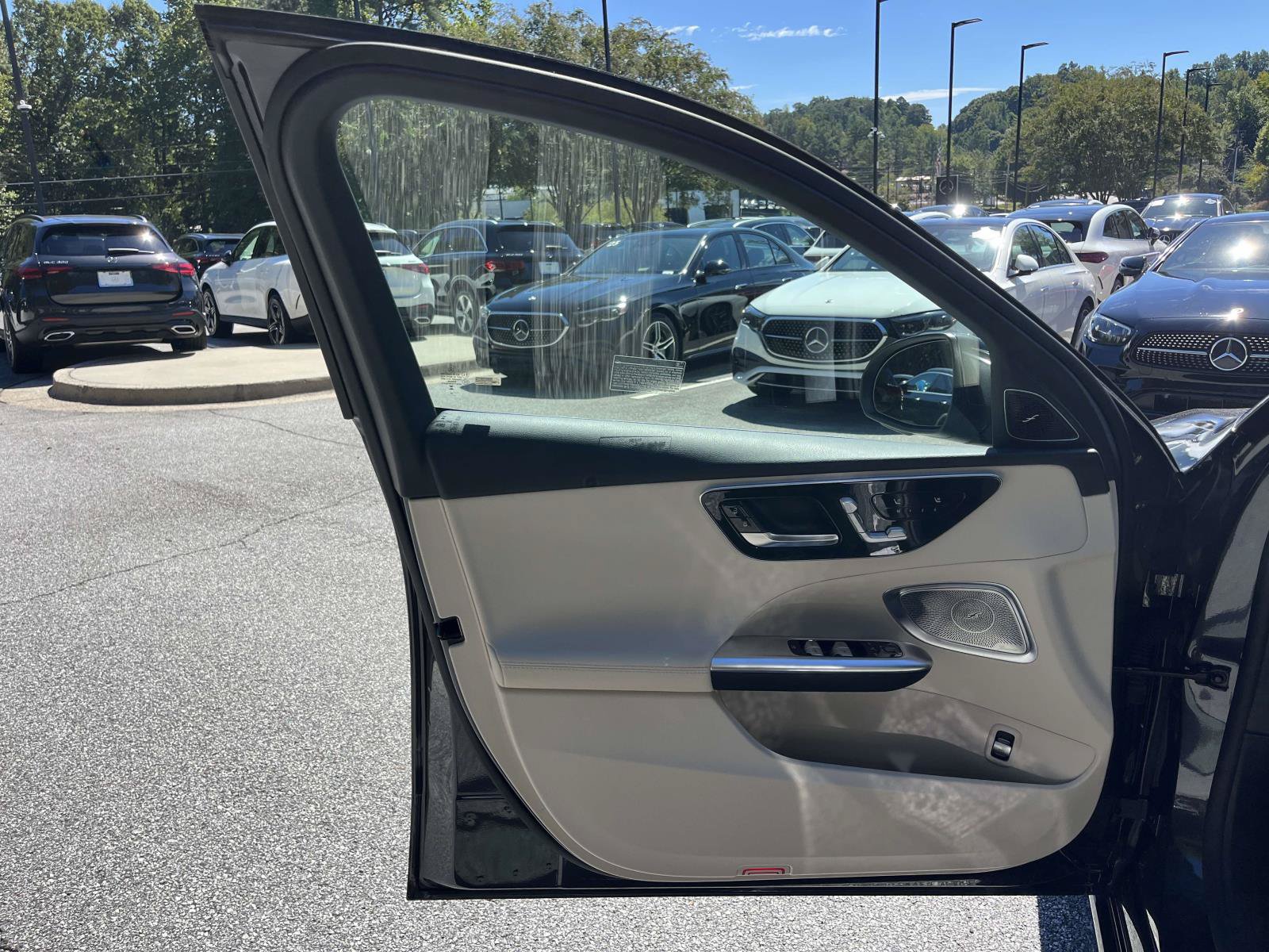 Certified 2025 Mercedes-Benz C 300 4MATIC Sedan image 19