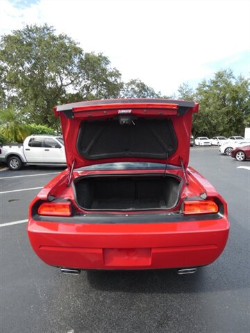 Used 2011 Dodge Challenger RWD image 14