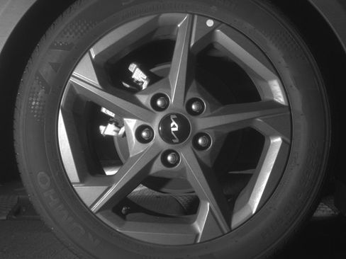 Used 2025 Kia K4 LXS image 15