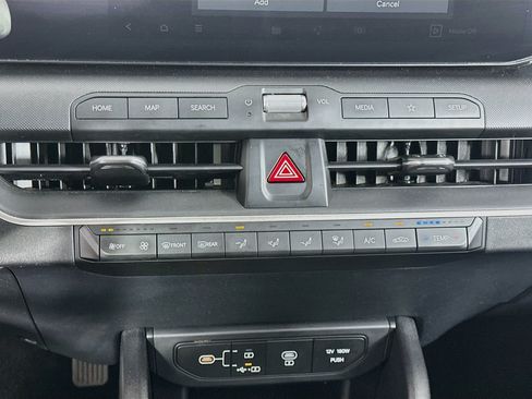 Used 2025 Kia K4 FWD image 24