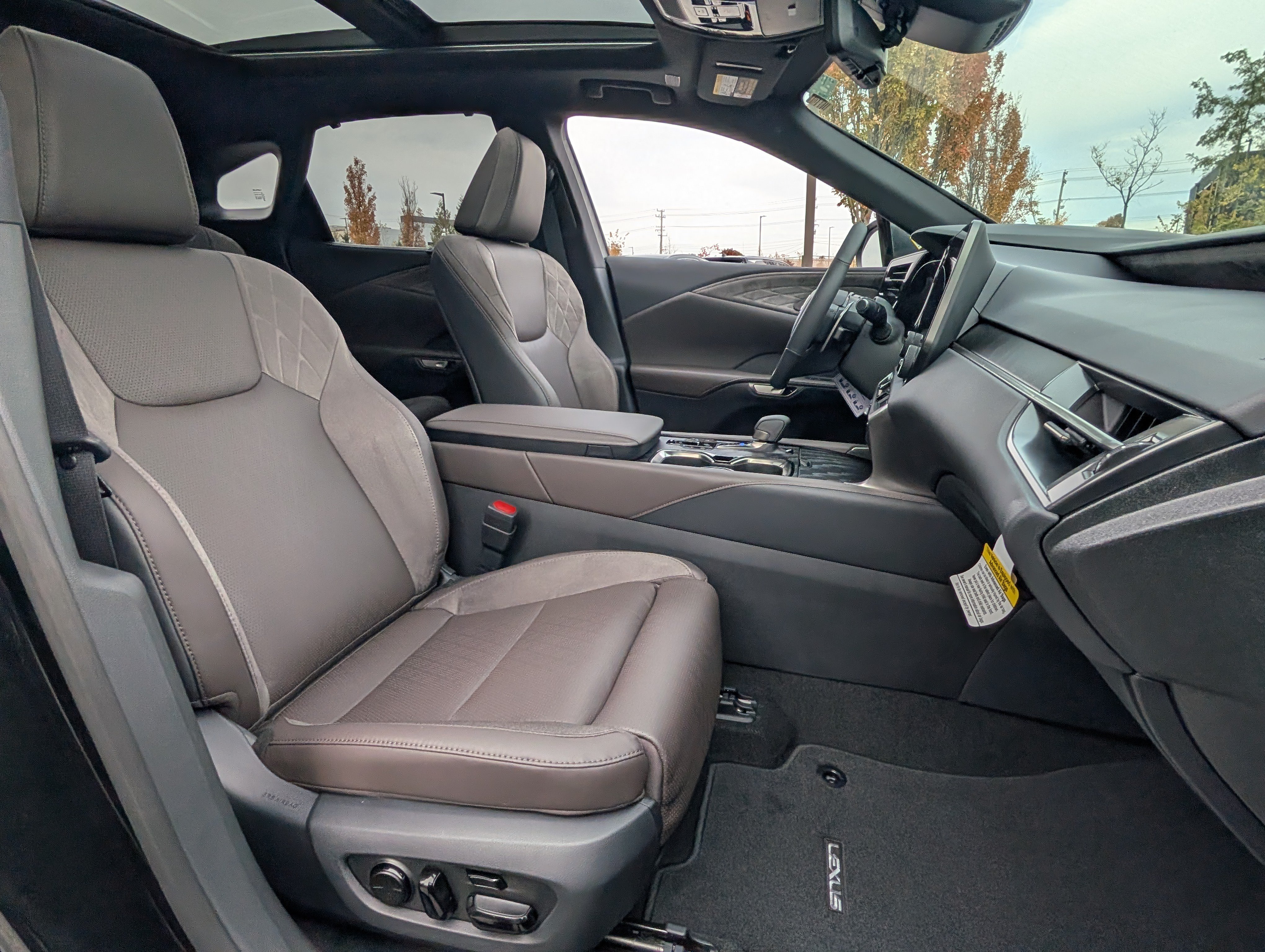 New 2026 Lexus RX 350 AWD w/ Convenience Package image 7