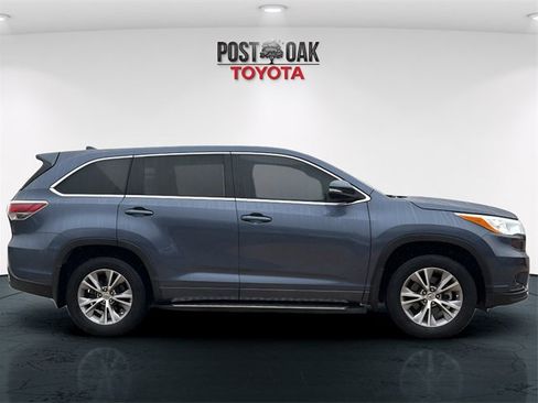 Used 2014 Toyota Highlander Plus image 8
