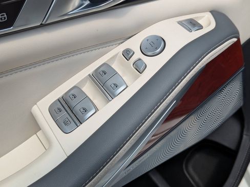 Used 2024 BMW ALPINA XB7 AWD/4WD image 19