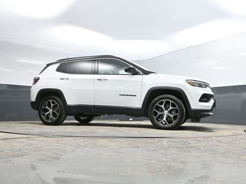 Used 2024 Jeep Compass Limited image 52