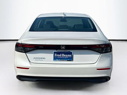 Used 2023 Honda Accord LX image 7