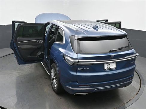 Certified 2025 Buick Enclave Avenir w/ Super Cruise Package image 66