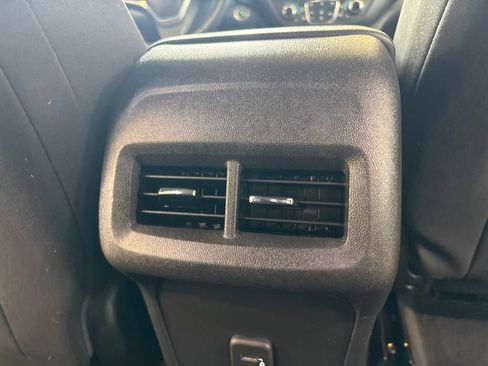 Used 2023 Chevrolet Equinox LT AWD/4WD image 21