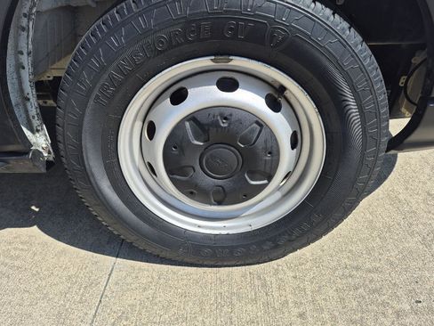 Used 2019 Ford Transit 350 XL image 21