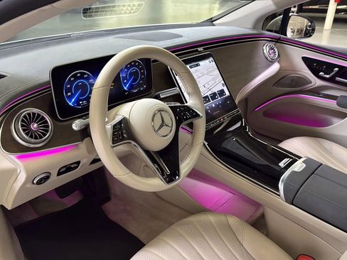 Used 2022 Mercedes-Benz EQS 450+ Sedan image 12