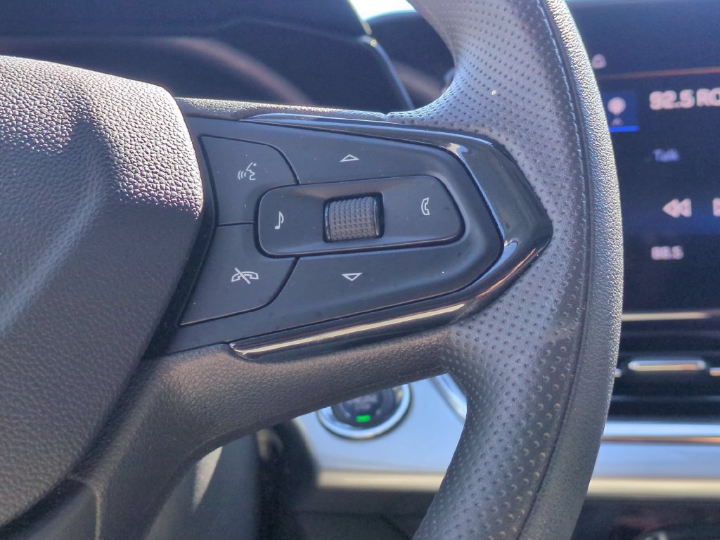 Used 2026 Chevrolet Trax LT FWD image 18