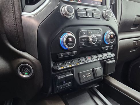 Used 2020 GMC Sierra 1500 Denali w/ Denali Ultimate Package image 18