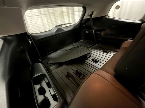 Used 2022 Subaru Ascent Onyx Edition image 17