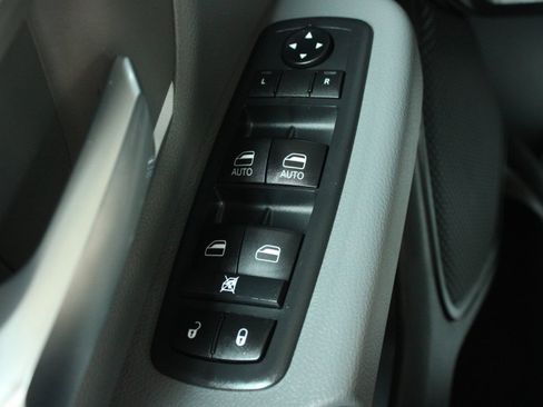 Used 2020 RAM 1500 Big Horn AWD/4WD image 21