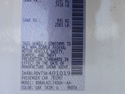 Used 2025 Nissan Altima 2.5 SV image 34