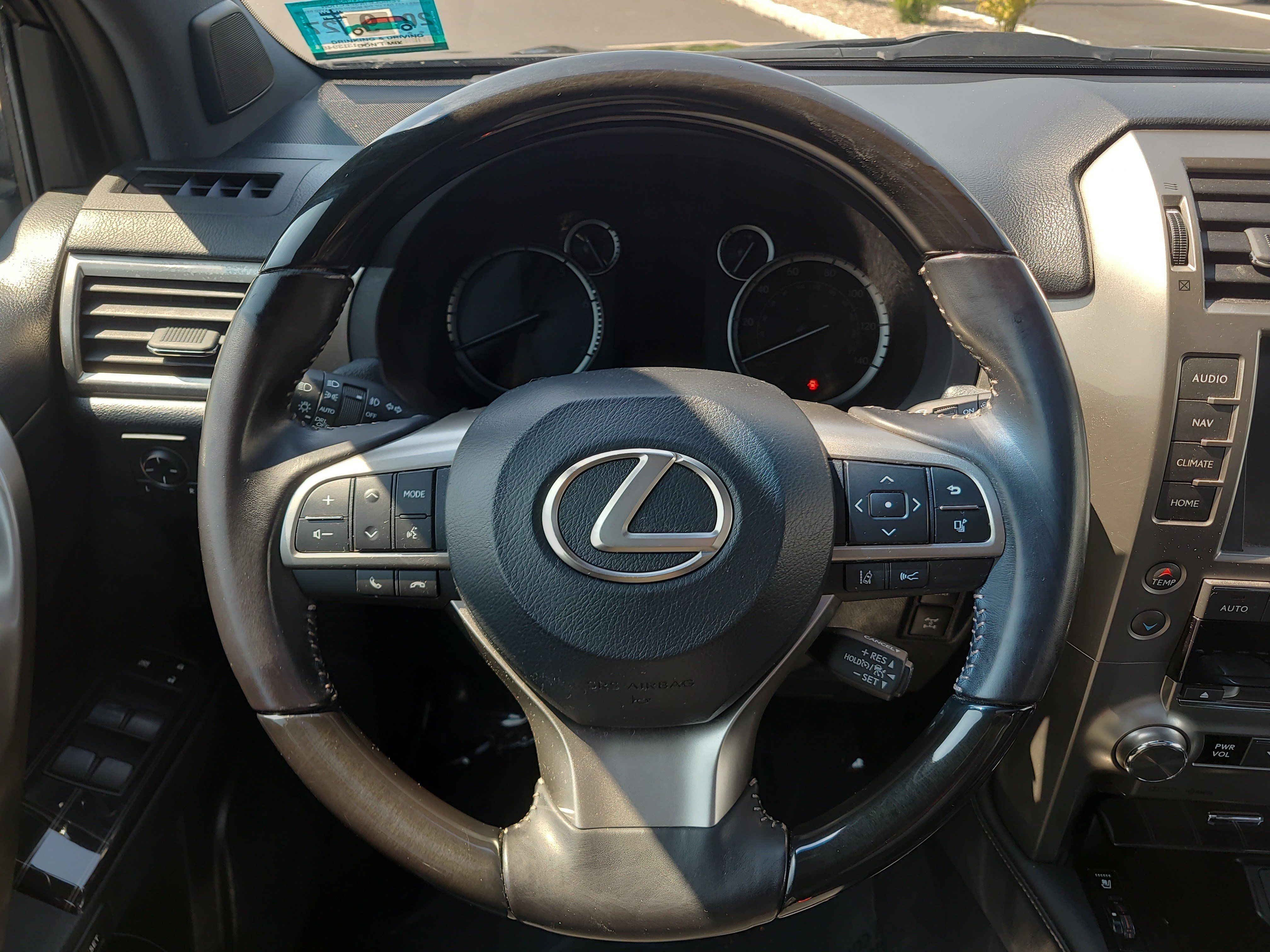 Used 2020 Lexus GX 460 Premium w/ Premium Package AWD/4WD image 22