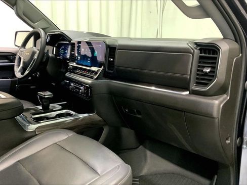 Used 2022 Chevrolet Silverado 1500 LTZ w/ LTZ Premium Texas Edition AWD/4WD image 28