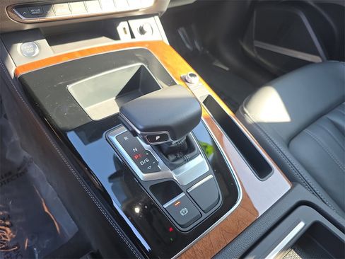 Used 2022 Audi Q5 2.0T Premium Plus w/ Premium Plus Package image 28