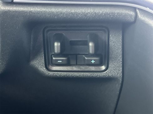 New 2025 Ford Expedition Max Platinum w/ Driver's Package image 6