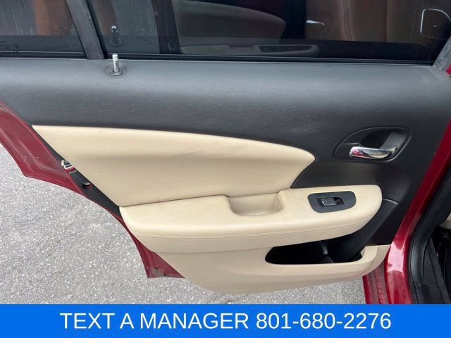 Used 2013 Chrysler 200 Limited FWD image 27