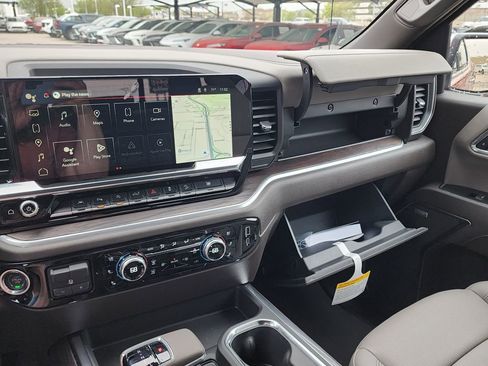 New 2026 GMC Sierra 1500 SLT image 34