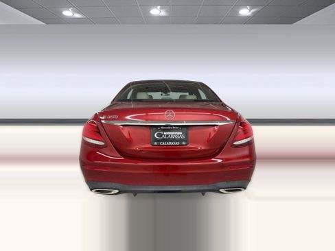 Used 2020 Mercedes-Benz E 350 Sedan image 10
