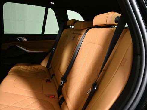 New 2026 BMW X5 xDrive40i w/ Premium Package image 4