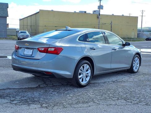 Used 2025 Chevrolet Malibu LT image 3