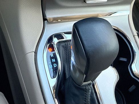 Used 2018 Jeep Grand Cherokee Limited image 28