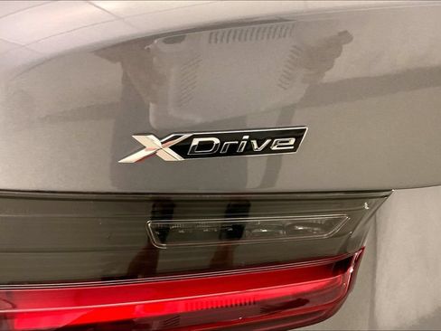 Certified 2023 BMW 330i xDrive Sedan w/ Premium Package AWD/4WD image 7