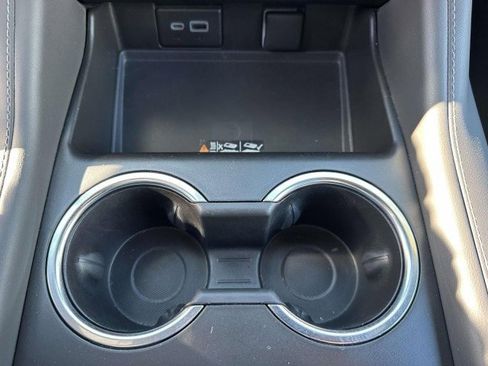 Used 2023 Chevrolet Tahoe Z71 w/ Z71 Off-Road Package image 27