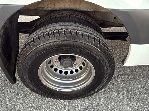 Used 2023 Mercedes-Benz Sprinter 4500 image 12