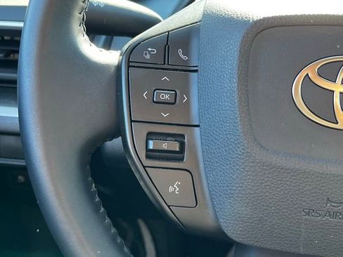 Used 2025 Toyota Prius LE image 16